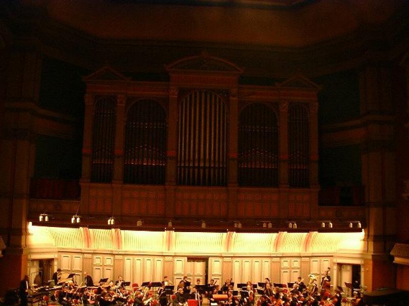 パイプオルガン