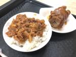魯肉飯(るーろうふぁん)と豚足の煮込み