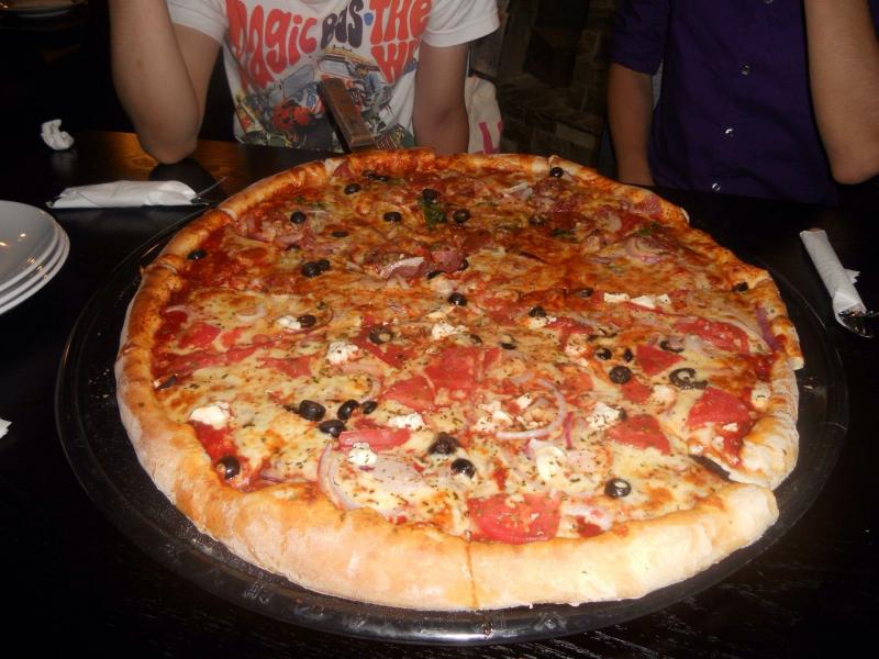 TUBE STATIONのピザ