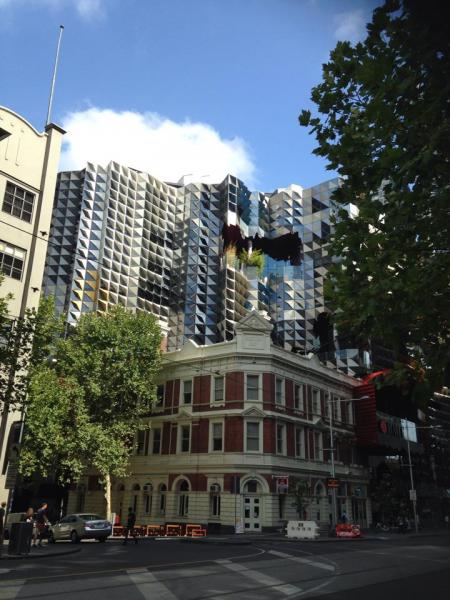 メインビル80です