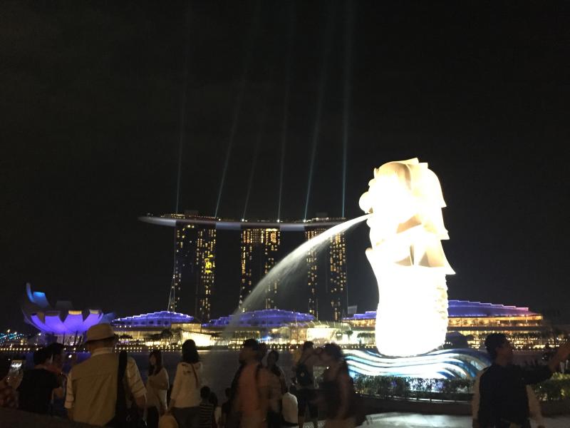 ますます発展するシンガポール