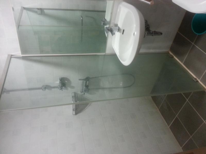 二人部屋のシャワールーム