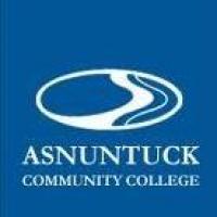 アスナンタック・コミュニティ・カレッジのロゴです