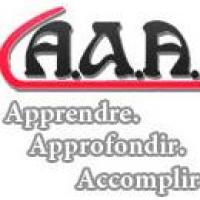 AAA言語学院のロゴです