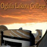 Oglala Lakota Collegeのロゴです