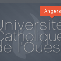 Catholic University of the Westのロゴです