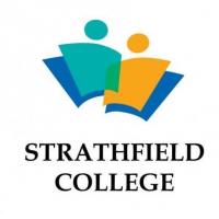 ストラスフィールド・カレッジのロゴです
