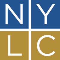 ニューヨーク・ランゲージ・センター・クイーンズ校のロゴです