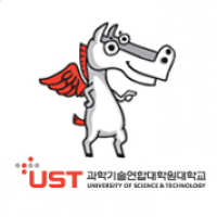 University of Science and Technology ,USTのロゴです