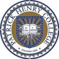 パトリック・ヘンリー・カレッジのロゴです