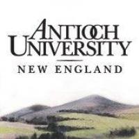 アンティオック大学ニューイングランド校のロゴです