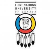 カナダ・ファースト・ネーションズ大学のロゴです