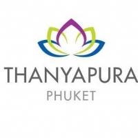 Phuket International Academyのロゴです