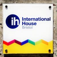 インターナショナル・ハウス・ブリストル校のロゴです